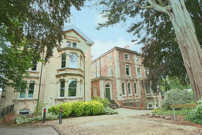 3 Bedroom Apartment To Rent In The Avenue, Clifton, Bristol, BS8