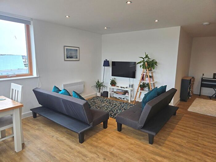 2 Bedroom Flat For Sale In Upper Dock Street, Newport, NP20