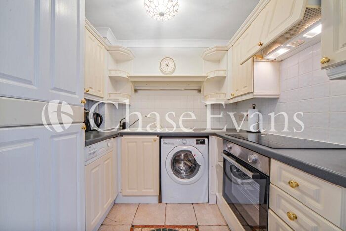 1 Bedroom Flat For Sale In Burrells Wharf, Canary Wharf, London, E14