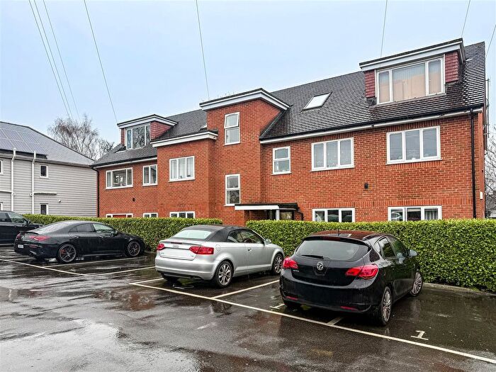 2 Bedroom Flat To Rent In Haweswater Court, Southampton, SO16