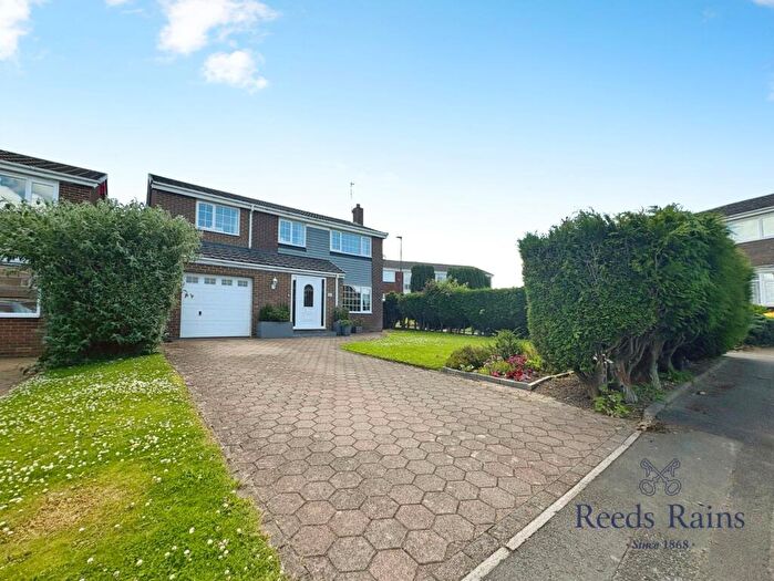 4 Bedroom Detached House For Sale In Killin Close, Newcastle Upon Tyne, NE5