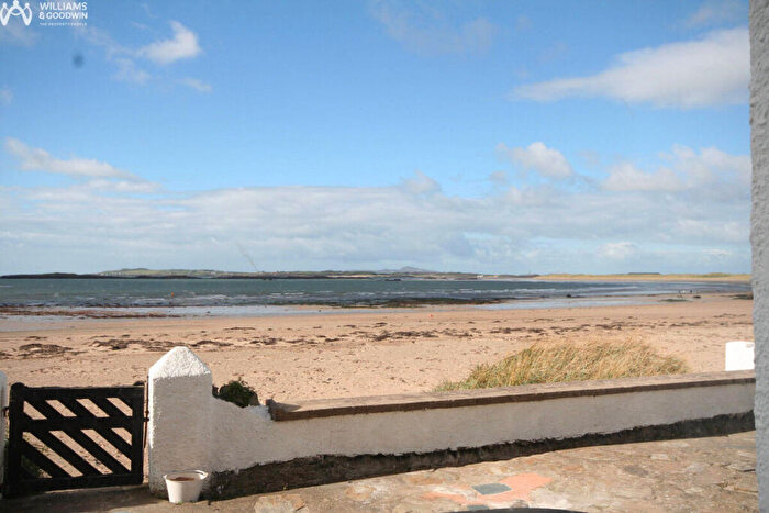 3 Bedroom Flat For Sale In High Street, Rhosneigr, Anglesey, LL64