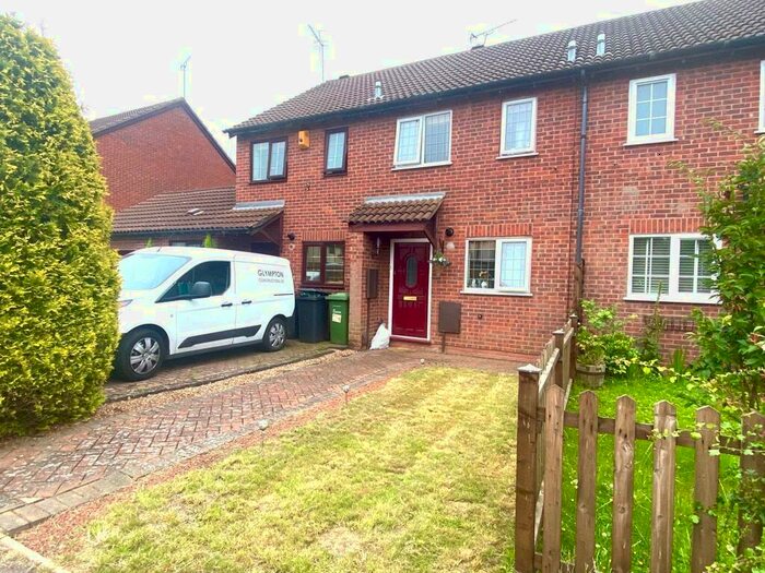 2 Bedroom Terraced House To Rent In Clovelly Way, Nuneaton, Warwickshire, CV11