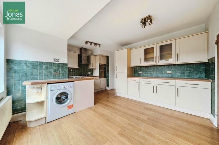 3 Bedroom Semi-Detached House To Rent In Offington Drive, Worthing, West Sussex, BN14