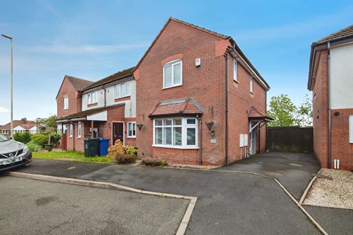 3 Bedroom End Of Terrace House For Sale In Ripley Grove, Dudley, DY1