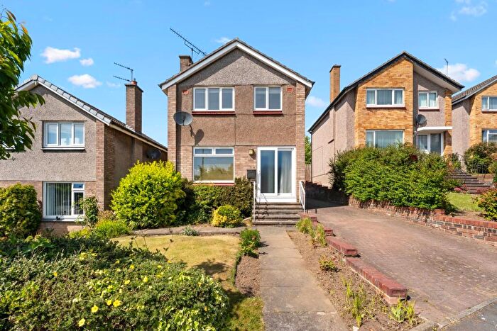 3 Bedroom Detached House For Sale In Spruce Grove, Dunfermline, KY11