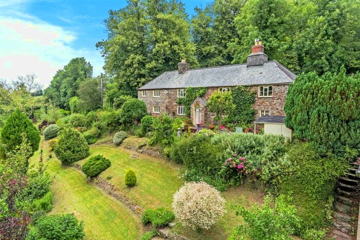 4 Bedroom Detached House For Sale In Lewdown, Okehampton, EX20