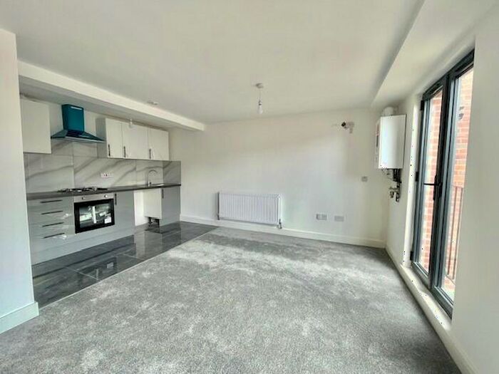 2 Bedroom Flat To Rent In Christchurch Road, BH1