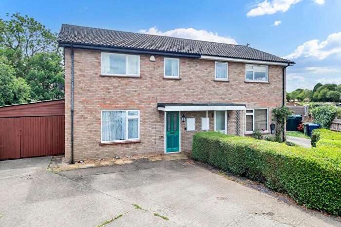 3 Bedroom Semi-Detached House For Sale In Meadowcroft Way, Orwell, SG8