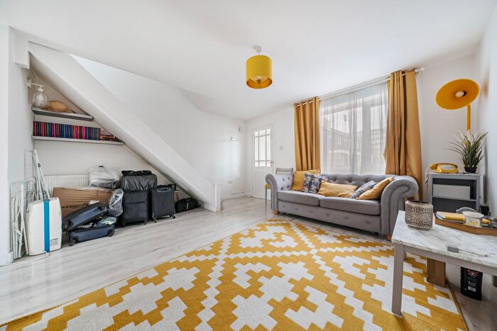 3 Bedroom Property To Rent In Holmcroft, Crawley, RH10