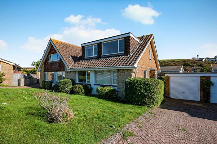 3 Bedroom Semi-Detached House For Sale In Effingham Close, Saltdean, BN2