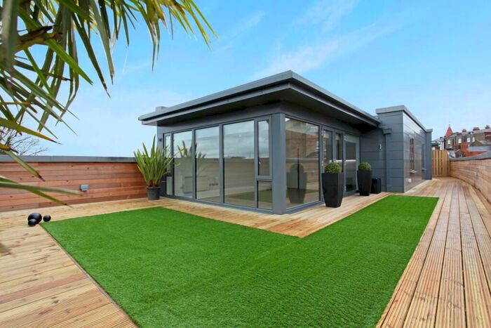 2 Bedroom Penthouse To Rent In Acre Passage Windsor, SL4