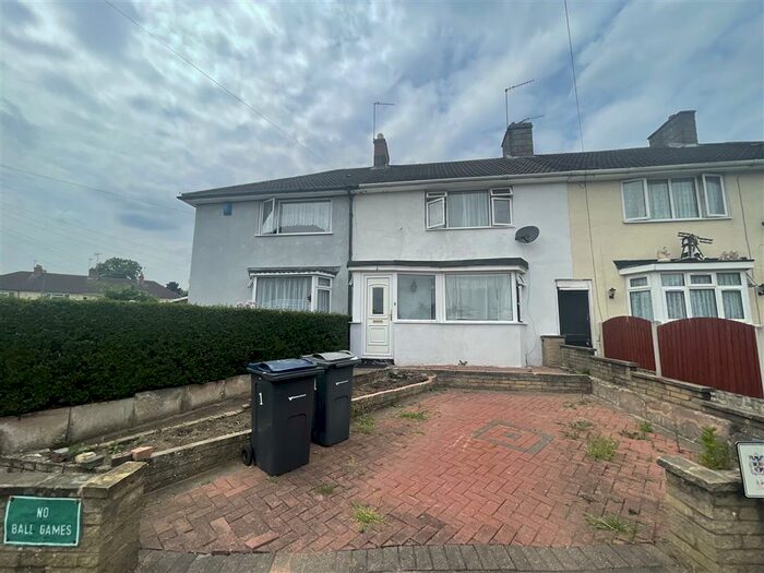 2 Bedroom House To Rent In Kenneth Grove, Birmingham, B23