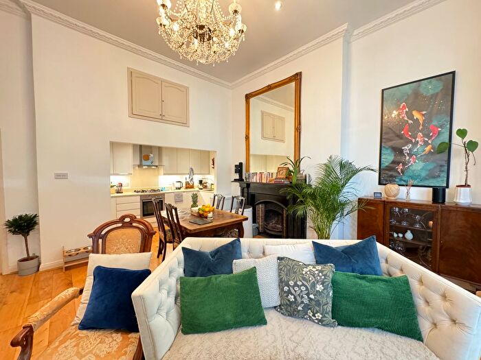 2 Bedroom Flat To Rent In Sutherland Avenue, London, W9