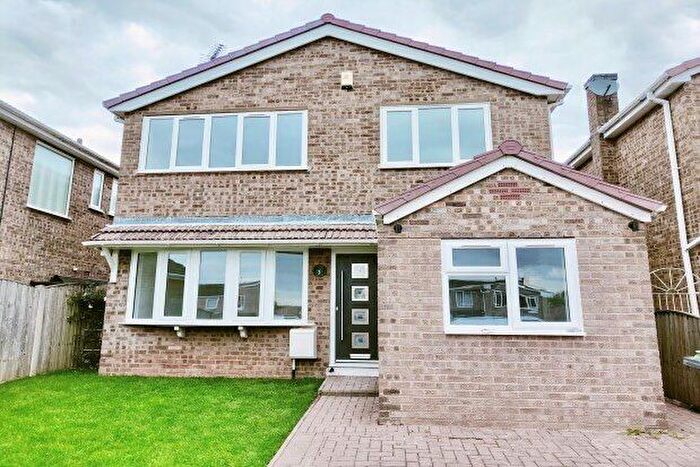 4 Bedroom Detached House To Rent In Leamington Drive, Nottingham, NG9