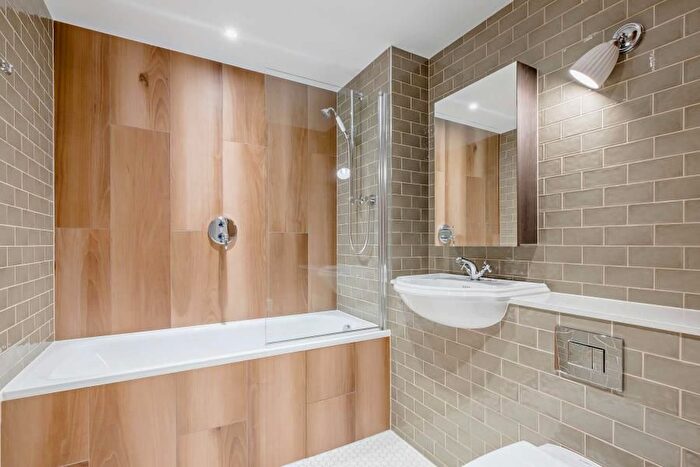 2 Bedroom Flat To Rent In Canada Gardens, Wembley Park, HA9
