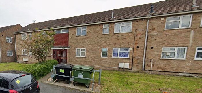 2 Bedroom Flat To Rent In Leonard Avenue, Swanscombe, DA10