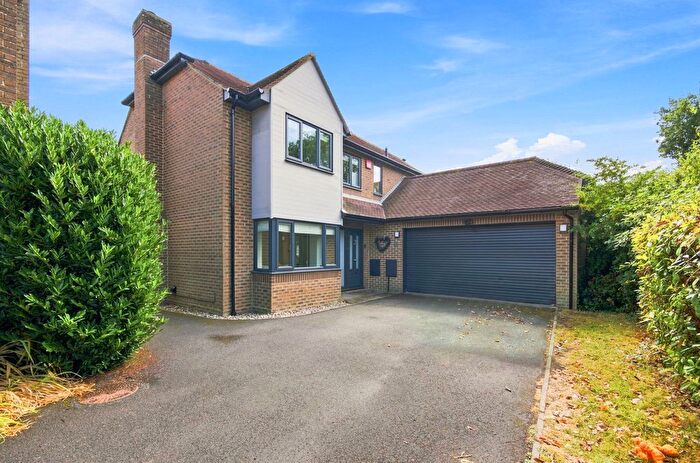 5 Bedroom Detached House For Sale In Park Glen, Park Gate, Southampton, SO31