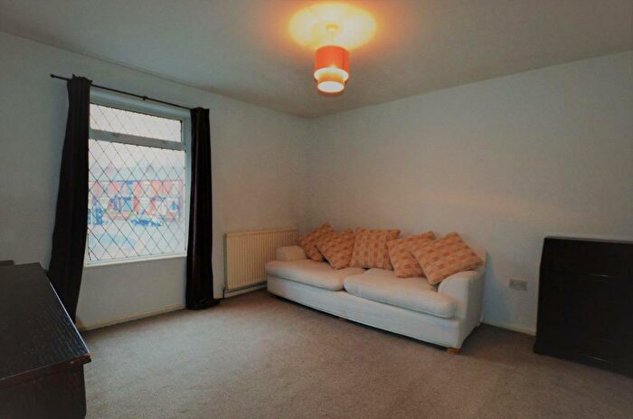 2 Bedroom Flat To Rent In Hulton Lane, Bolton, BL3