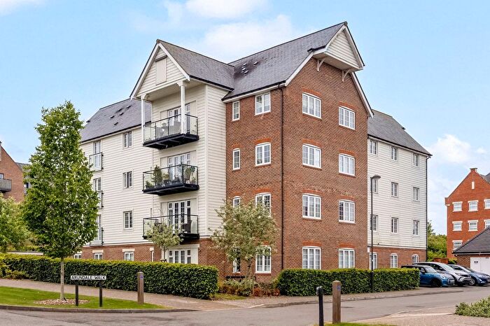 2 Bedroom Flat For Sale In Arundale Walk, Horsham, RH12