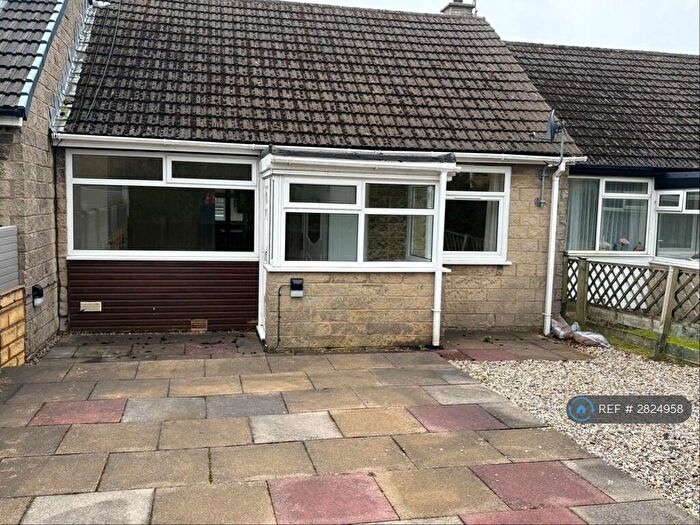 2 Bedroom Bungalow To Rent In Nearwell Close, High Peak, SK23