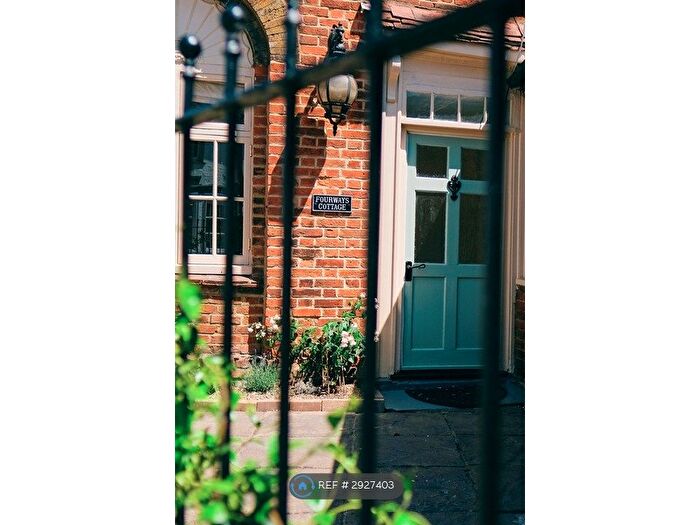 2 Bedroom Terraced House To Rent In Market Place, Beaconsfield, HP9