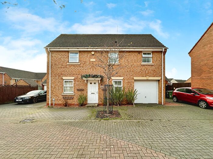 3 Bedroom Detached House For Sale In Puddlers Grove, Wednesbury, Wednesbury, WS10