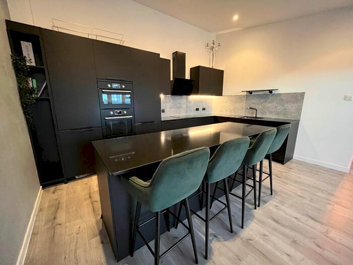 2 Bedroom Flat To Rent In Liverpool Road, Manchester, M3