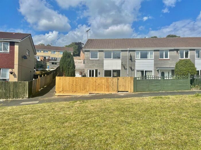 3 Bedroom End Of Terrace House To Rent In Audley Rise, Newton Abbot, TQ12