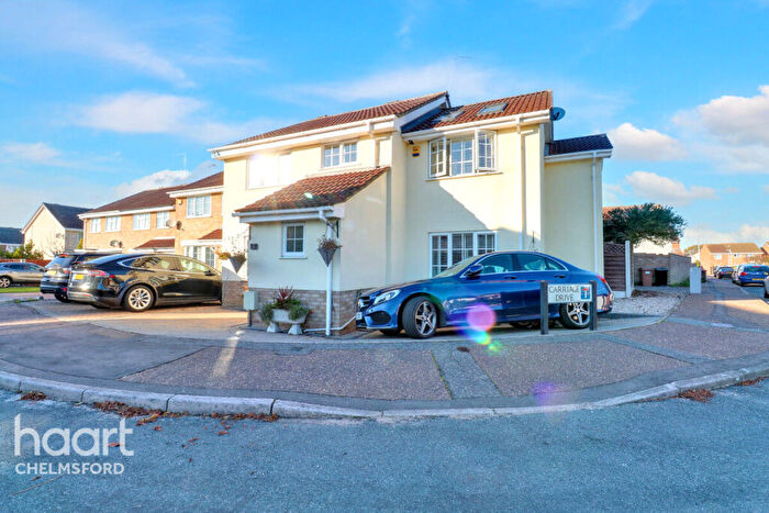 4 Bedroom Link Detached House For Sale In Carriage Drive, Chelmsford, CM1