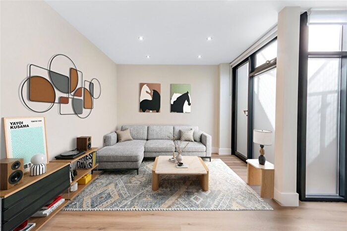 2 Bedroom Flat To Rent In Aubert Park, London, N5