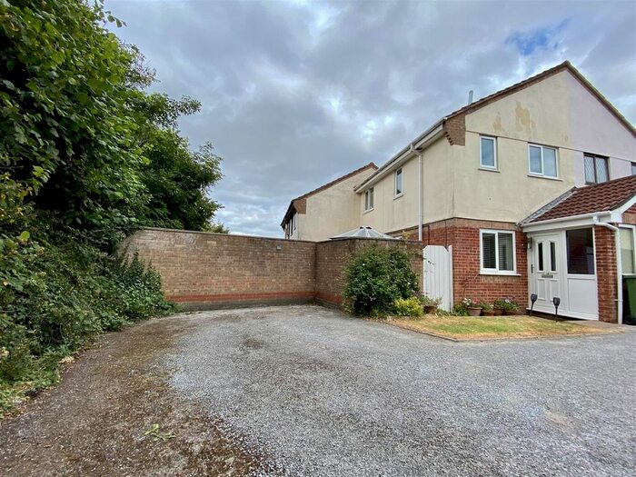 Houses for sale in Bell Close, PL7, Plymouth