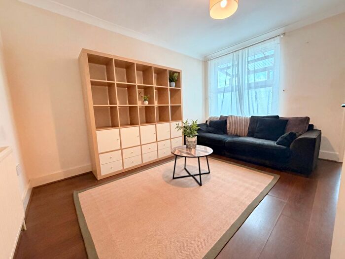 2 Bedroom Flat For Sale In Pavement Mews, Chadwell Heath, Essex, RM6