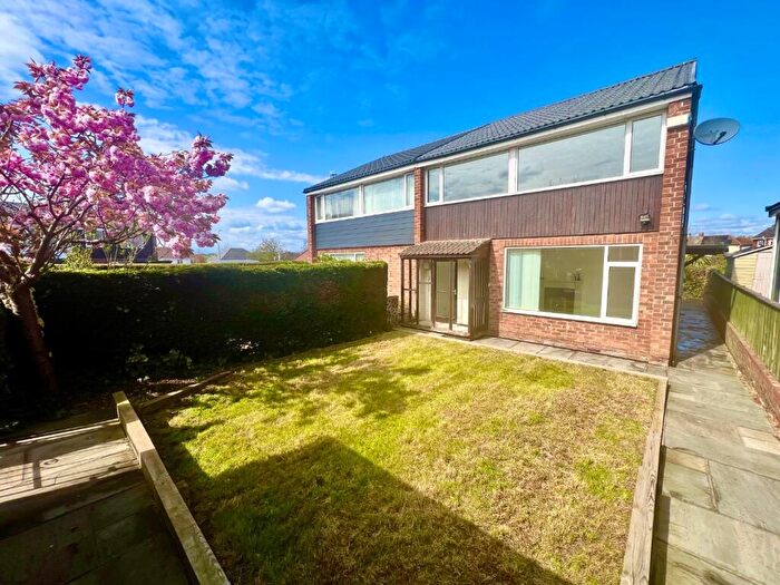 3 Bedroom Semi-Detached House To Rent In St. Bedes Close, Durham, DH1