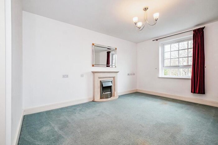 1 Bedroom Retirement Property To Rent In Claridge House, Chruch Street, Litttlehampton, BN17
