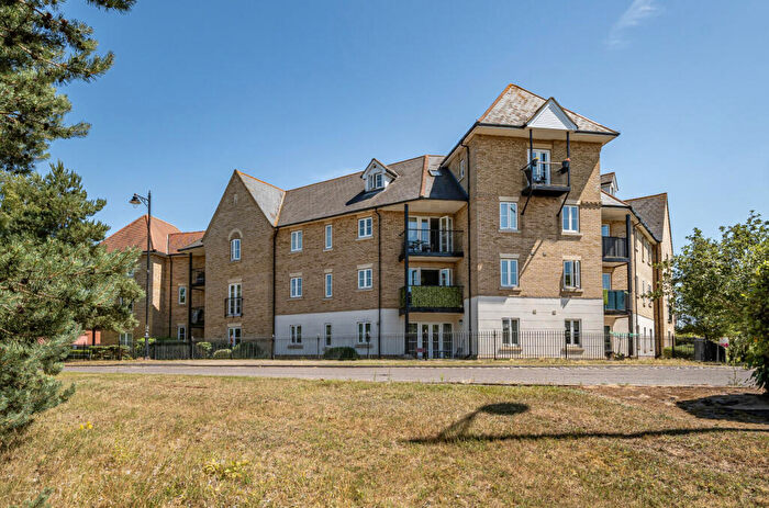 2 Bedroom Apartment For Sale In Alnesbourn Crescent, Ipswich, Suffolk, IP3