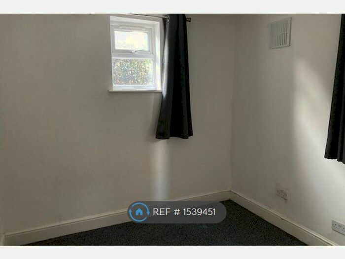 1 Bedroom Flat To Rent In Selhurst Road, London, SE25