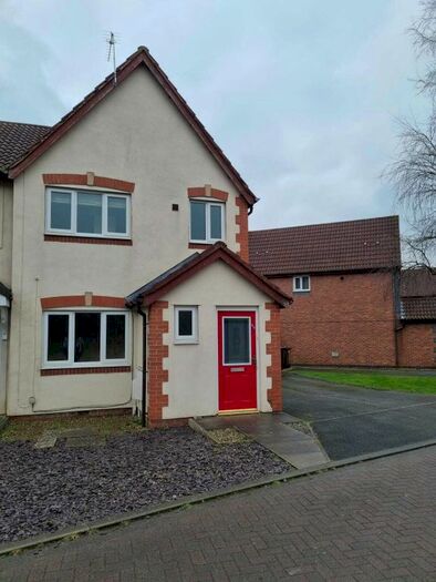 4 Bedroom Semi-Detached House To Rent In Lady Acre, Bamber Bridge, Preston, PR5
