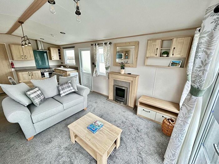 2 Bedroom Mobile Home For Sale In Pentire Coastal Holiday Park, Cornwall., EX23