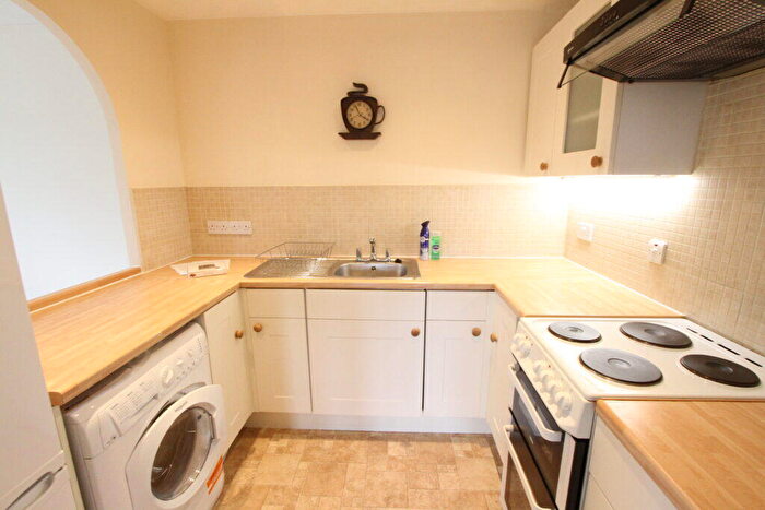 2 Bedroom Apartment To Rent In Broome Way, Banbury, Oxon, OX16
