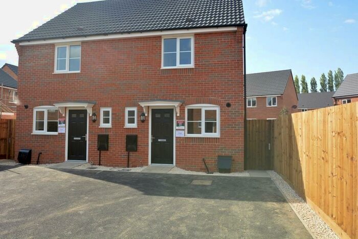 2 Bedroom Semi-Detached House To Rent In Indigo Drive, Burbage, LE10