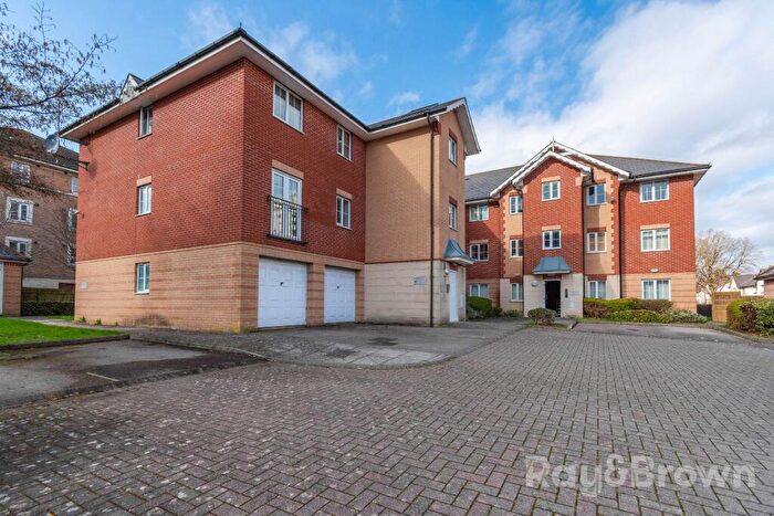 2 Bedroom Flat For Sale In Seager Drive, Cardiff, CF11