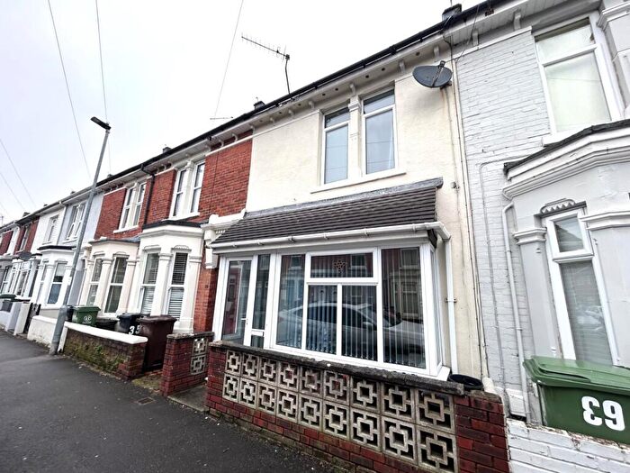 3 Bedroom Terraced House For Sale In Dunbar Road, Southsea, Portsmouth, PO4