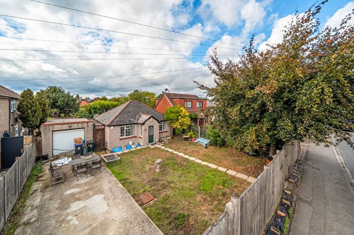 3 Bedroom Bungalow For Sale In Lent Rise Road, Taplow, SL6