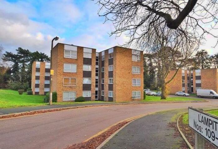 1 Bedroom Flat To Rent In Lampits, Hoddesdon, EN11