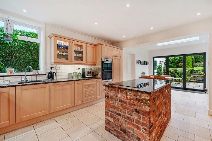 4 Bedroom Detached House For Sale In Macclesfield Road, Prestbury, Macclesfield, SK10