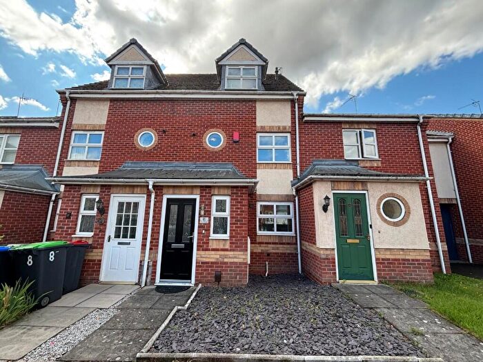 4 Bedroom Town House For Sale In Voce Gardens, Hucknall, Nottingham, Nottinghamshire, NG15