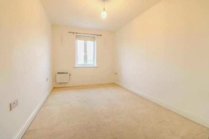 2 Bedroom Apartment For Sale In Sorbus Road, Turnford, Broxbourne, EN10