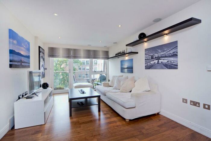 2 Bedroom Apartment To Rent In Clerkenwell Road, Clerkenwell, London, EC1M
