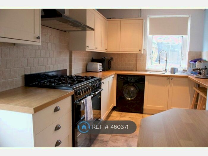 3 Bedroom Semi-Detached House To Rent In Herbert Street, Barry, CF63